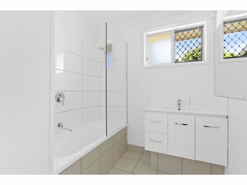 96 Sheehy Street, Park Avenue QLD 4701